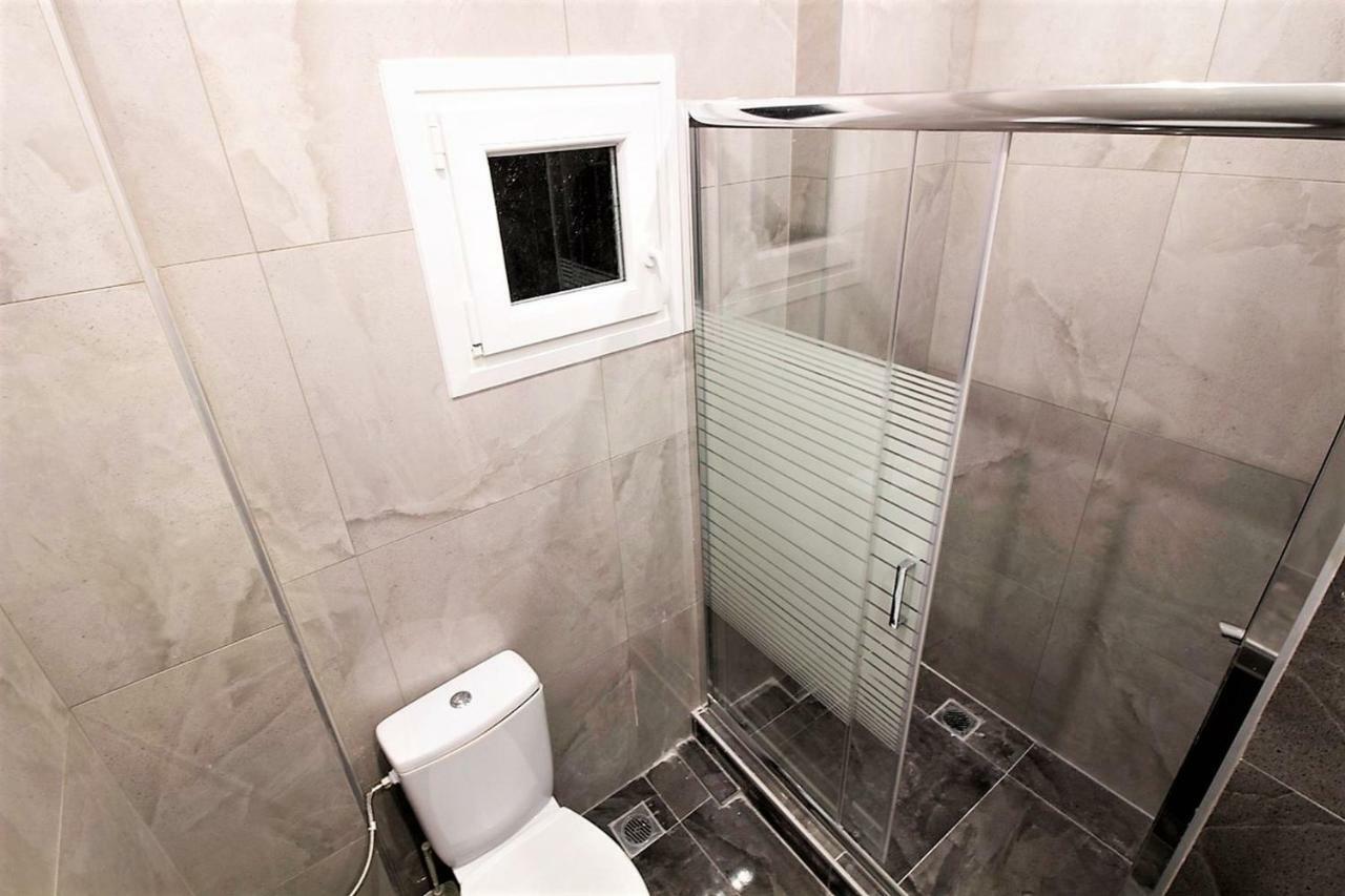 Metro Apartment Salonicco Esterno foto